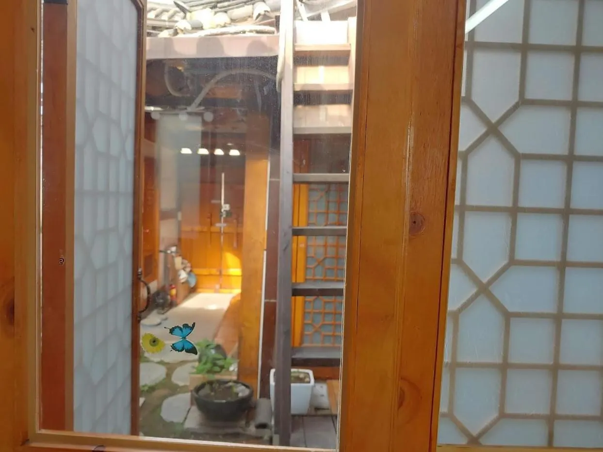 Hotel Yeonwoo House Seúl Pensión